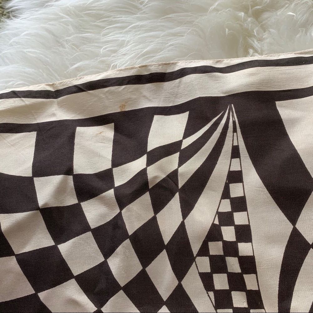 Vintage | Geometric Scarf - Picture 6 of 7